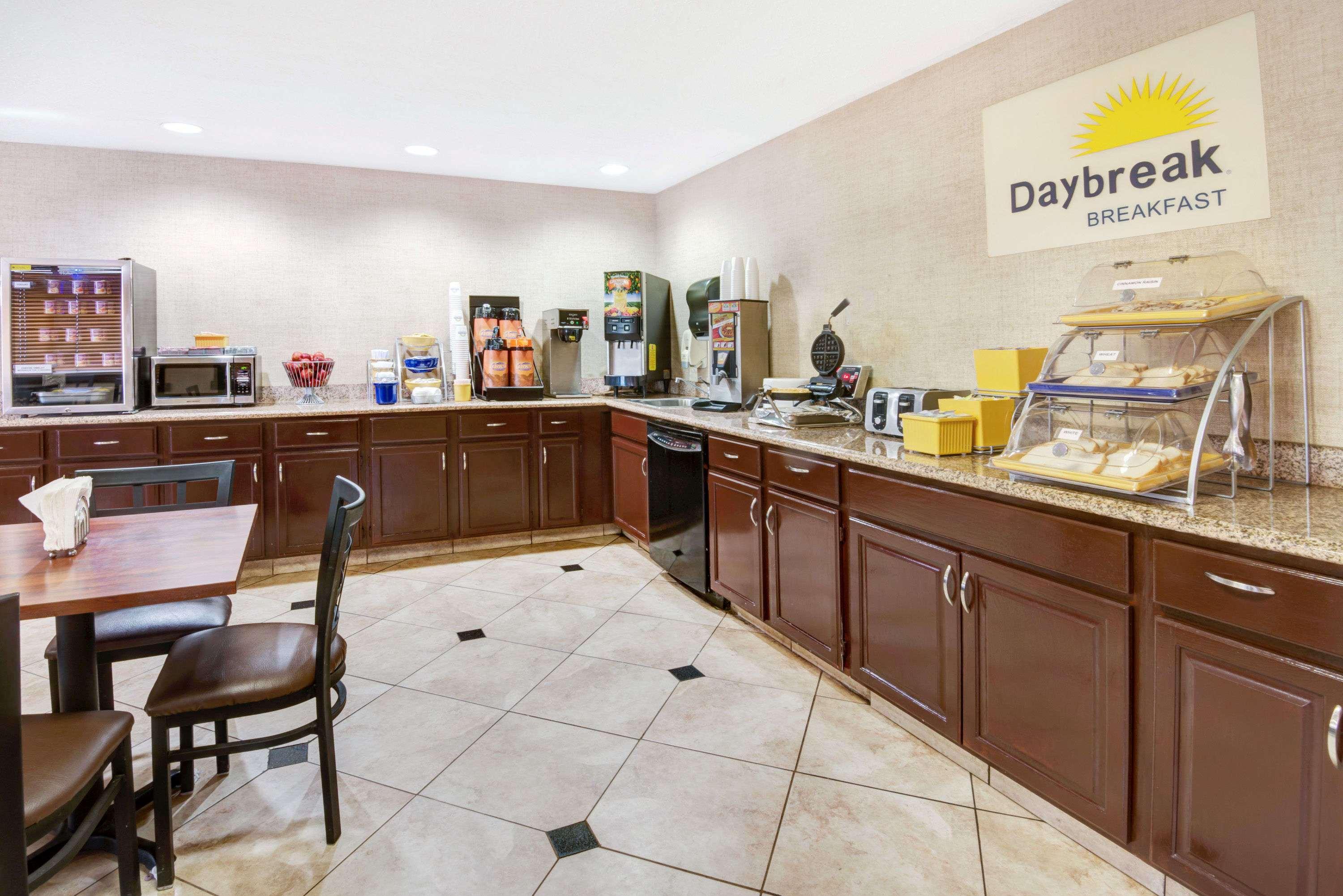 Days Inn By Wyndham Albuquerque West Bagian luar foto
